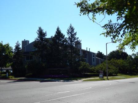 Middle Class 'nice looking' neighborhood apartments across from the murderous Planned Parenthood Compound