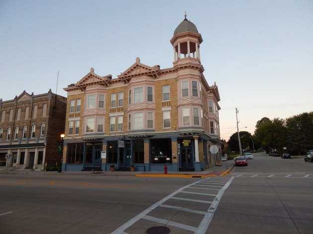 audubon-inn-from-street-ann-johnson-kingdom-venturers